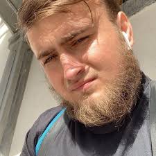 Ein paar Fotos vor meinem Lauf 🏃🏻 ♀️ was gefällt euch besser?  #photooftheday #fitness