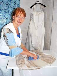 Check spelling or type a new query. Brautkleid Sorgsame Reinigung Tipps Von Experten Auf Ja De