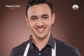 Masterchef is an american competitive cooking reality tv show based on the british series of the same name, open to amateur and home chefs. Master Chef Aytos Einai O Nikhths Toy Paixnidioy Thleorash News 24 7