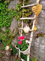 Dekoleiter Aus Birkenasten Fur Den Garten Garten Deko Garten Garten Ideen