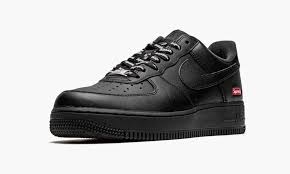 Shortly after giving new york city 's subway train a bogo makeover , supreme has now unveiled its full fall/winter 2021 lineup with a slew of apparel and accessories. Air Force 1 Low Supreme Mini Box Logo Black Stadium Goods