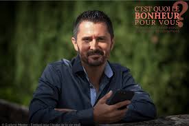 Plus de 1 500 interviews, 800 000 km à travers le monde, 25 pays, le tout condensé en 1 h 20 min de film. J Offre Gratuitement Le Film C Est Quoi Le Bonheur Pour Vous Pendant Toute La Duree De Confinement Julien Peron Innovation En Education