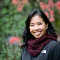 Christina Emmett's Instagram, Twitter & Facebook