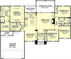 Four bedrooms, 2 baths and 1 garage stall. House Plan 142 1092 4 Bdrm 2 000 Sq Ft Acadian Home Theplancollection