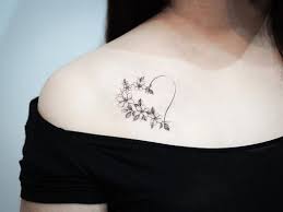 35 Cool Collar Bone Tattoo Ideas For Girls Bone Collar Cool Girls Ideas Tattoo Tattooideas Collar Bone Tattoo Bone Tattoo Collar Bone Tattoo Ideas