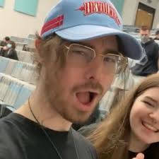 Oliver William Walker ✨ (@oliverwilliamwalker)