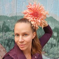 Big dinnerplate dahlia enthusiasts wanted