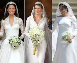 Herzogin meghan hat verraten, was ihr hochzeitskleid mit dem outfit zu tun hat, das sie bei ihrem ersten date mit prinz harry trug. Kate Letizia Oder Meghan Das War Das Teuerste Brautkleid Promiflash De