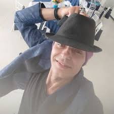 Ryan Roux Leroy (@ryanrouxleroy)