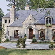 Choose The Right Materials Roofing Composition Laminated Wood Metal Clay Tile Slate Concrete Tile Rubber Composite Cottage Exterior French Country Exterior House Exterior