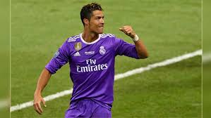 Mulai dari sepak bola liga inggris, liga spanyol, liga champion, liga itali dan semua liga sepak bola yang ada di dunia. Ronaldo Dituduh Lakukan Penipuan Pajak Di Spanyol Indosport