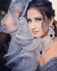 صور اروهي حب خادع صور اروهي بطلة حب خادع مسلسل حب خادع اروهي و ديب Stylish Girl Pic Stylish Girl Inbetweenie Fashion