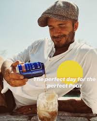 デビッド ベッカム他セレブも愛用しているキャスケットやハンチング 本来はキャスケットとハンチングは同種なのですが 日本ではトップが2枚 4枚 6枚 8枚 と分かれているものもしくはキャップ型でボリュームの大きめなものをキャスケットと呼ぶことが多いようです