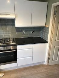 wickes madison white gloss handleless