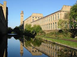 Whichever section you choose to paddle, the canal has plenty to offer from history to wildlife and everything in between. Saltaire To Leeds Canal Towpath Route Cyclebradford
