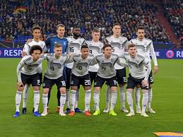 86 tage vor dem auftaktspiel gegen mexiko trennten sich die beiden mitfavoriten in einem hochklassigen härtetest in düsseldorf. Nationalmannschaft Dfb Auswahl Zum Auftakt 2019 Gegen Serbien