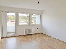 Wir geben ihnen einen überblick an passenden wohnungen in ihrer wunschstadt, von privat und von maklern. 4 Zimmer Wohnung Zu Vermieten Briloner Str 48 44575 Castrop Rauxel Recklinghausen Kreis Mapio Net