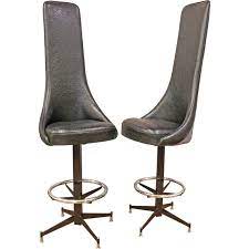 Although leather swivel bar stools with back and arms are rather expensive, the monetary value is nothing compared to the leather's foreseen, durability. Leather Bar Stools With Backs Ideas On Foter