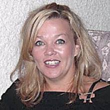 Donna Gentes's Instagram, Twitter & Facebook