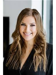 Amanda Haliburton's Instagram, Twitter & Facebook