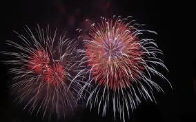 La propulsion d'un feu d'artifice. Le 14 Juillet En Essonne Ou Voir Les Feux D Artifice Le Parisien