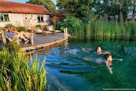 Entdecken Sie Unsere Schwimmteich Und Naturbadegalerie Garten Pool Ideen Naturschwimmbad Teichlandschafts Schwimmteich