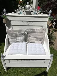 In sea of thieves your main quests that you can choose from take the form of voyages. Altes Bett Als Gartenbank Umgebaut Alte Mobel Mobel Bett