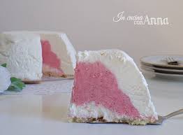 Oggi Vi Presento Un Gelato Buonissimo Il Tartufo Bianco Con Cuore Alle Fragole