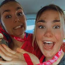 Amber Cracknell (ambercracknell)