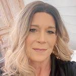 Effie Donaldson's Instagram, Twitter & Facebook