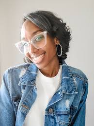 Dana Sharpe's Instagram, Twitter & Facebook