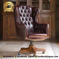 Jenis bahan kursi murah sangat beragam. Kursi Direktur Kayu Jati Dan Hidrolik Untuk Kantor Handmadejepara Com