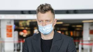 Co edycję użytkownicy wybierają państwo, zgłaszają piosenkę, a następnie głosują jak na prawdziwej eurowizji. Cijdh1jmaxyflm