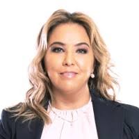 60+ perfiles de «Esther Salinas»