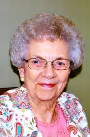 Marian Combs's Instagram, Twitter & Facebook