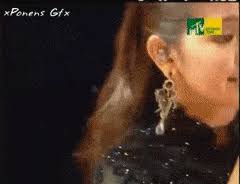 Tips pencarian lirik favorit anda. Top 30 Lagu Cinta Gifs Find The Best Gif On Gfycat