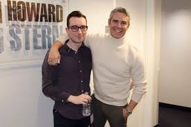 Steve Nowicki and His New Girlfriend Get Caught Making Out in Public