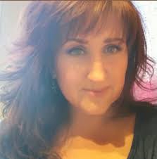 Anita Robillard's Instagram, Twitter & Facebook