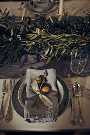a guide to chic holiday entertaining with eyeswoon s athena calderone table de fete art de la table tables de fete