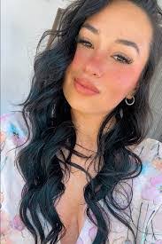 Jackie Haro's Instagram, Twitter & Facebook