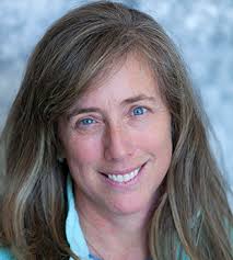 Perrelle Leonard '06 Named New Field Hockey Coach