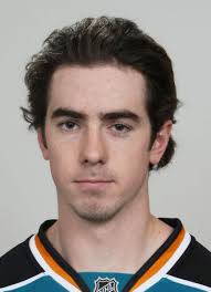 Player photos for the 2003-04 New England Jr. Coyotes at hockeydb.com