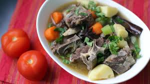 Kamu dapat menikmati sup daging sapi kuah bening ini. Sup Tulang Ang Sarap