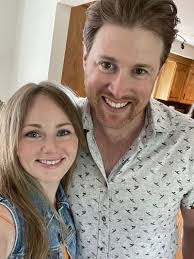 Lindsay Mclean's Instagram, Twitter & Facebook