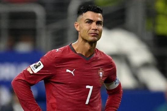 FIFA lỗ nặng khi Ronaldo về nước