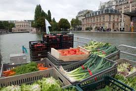 Marche Sur L Eau Credits C Sylvain Gouraud Office De Tourisme Paris Ile De France Agriculture Raisonnee
