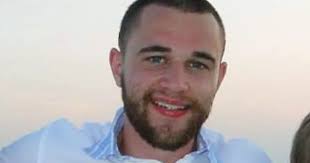 Man tells cops he was "11 out of 10 drunk" when battered by stripper "with  muffin top"