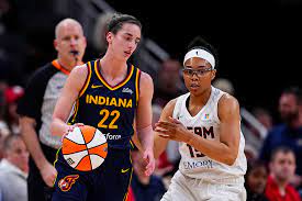 Caitlin Clark finally reveals her true feelings on Angel Reese celebration:  Frustrating to me | Marca