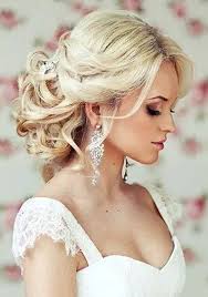 All you need are medium to long hair to be able to wear this hairstyle well. 8 Best Hairstyles That Wear With Different Dresses Styles At Life