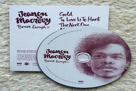 Jeangu macrooy is an actor, known for the passion (2018), de wereld draait door (2005) and m (2018). De West Jeangu Macrooy Lanceert Ep De West